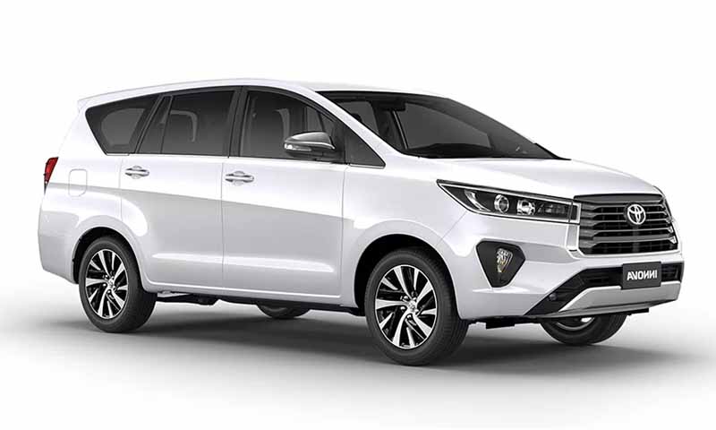 best innova crysta taxi service